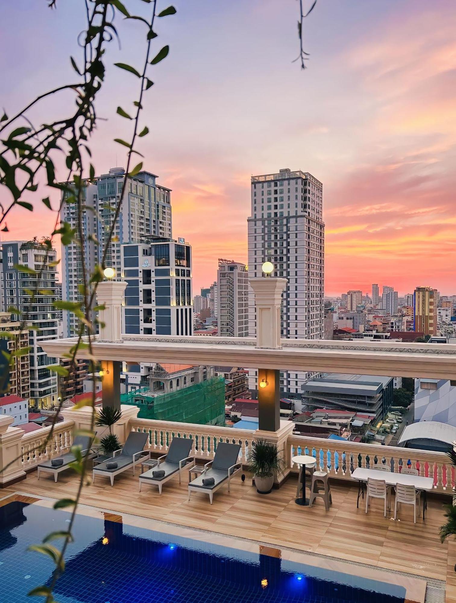 Duong Chan Hotel Phnom Penh Exterior photo